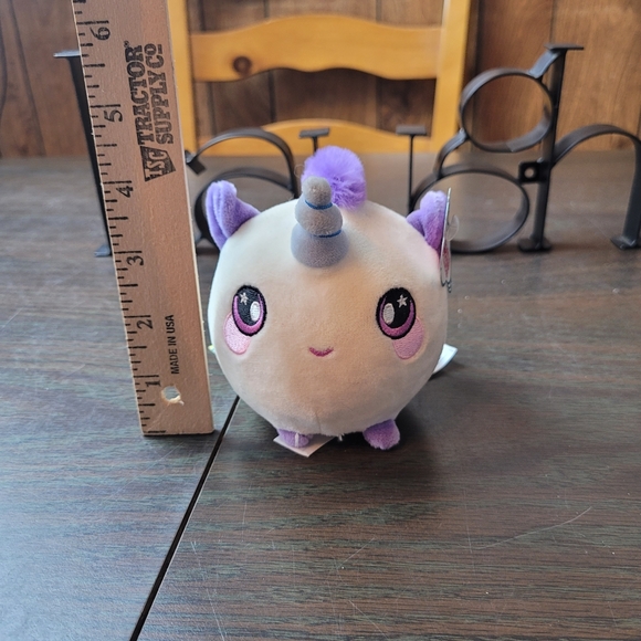 Squeezamals Wave 1 Unicorn Plush Figure - Picture 2 of 13